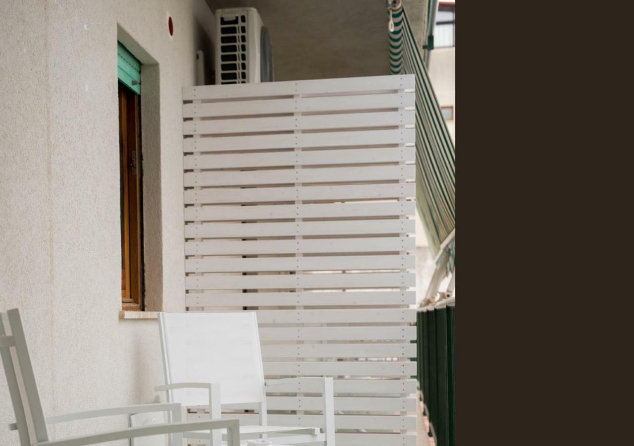 Oikos Selinunte Guest House Marinella di Selinunte Exterior photo
